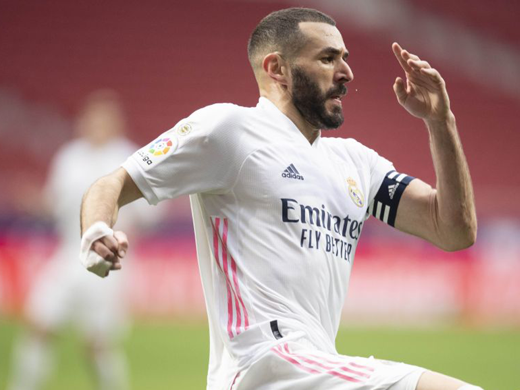 Barcelona izmanto savā labā neizšķirtu Madrides derbijā
