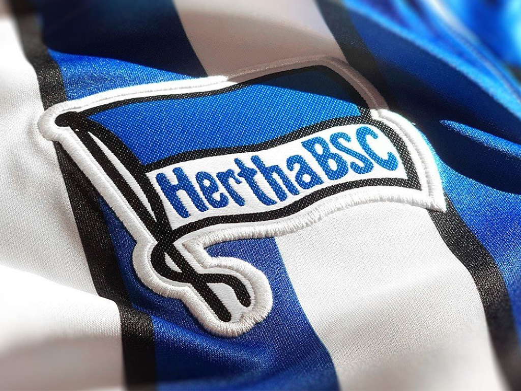 Bayern svarīga uzvara, Hertha dodas karantīnā, Eintracht cieš sakāvi