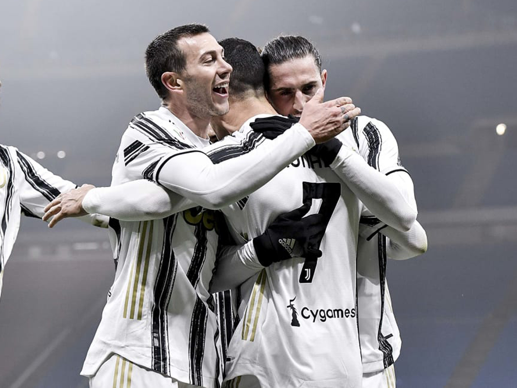 Ronaldu 2 vārti un Juve sper platu soli pretī Itālijas kausa finālam